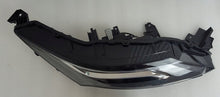 Laden Sie das Bild in den Galerie-Viewer, Frontscheinwerfer Nissan X-Trail I 26120-6RA5A Rechts Scheinwerfer Headlight SCH4967664472ak