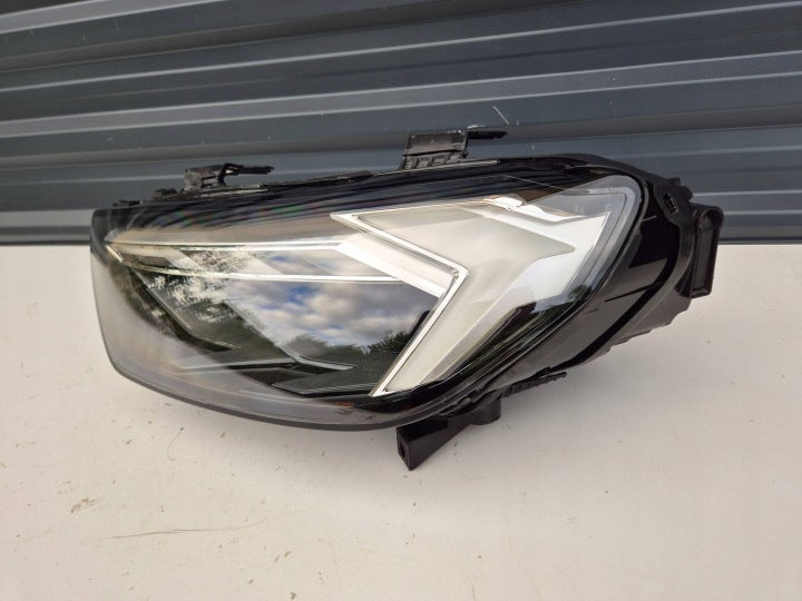 Frontscheinwerfer Audi A1 82A941033D Links Scheinwerfer Headlight SCH4967887089tb