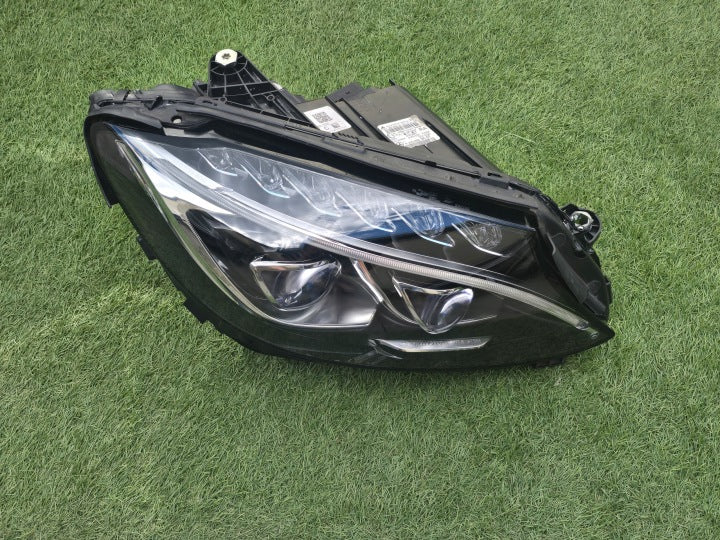 Frontscheinwerfer Mercedes-Benz W205 A2059069401 LED Rechts Headlight SCH4977457918sz
