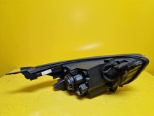 Laden Sie das Bild in den Galerie-Viewer, Frontscheinwerfer Kia Stonic 92101-H8 LED Links Scheinwerfer Headlight SCH4977782517ip