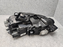 Laden Sie das Bild in den Galerie-Viewer, Frontscheinwerfer VW Golf Sportsvan I 517941060 LED Rechts Headlight SCH4978865274hs