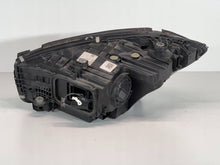 Laden Sie das Bild in den Galerie-Viewer, Frontscheinwerfer Mercedes-Benz W206 A2069064003 LED Rechts Headlight SCH4979712329je