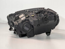 Laden Sie das Bild in den Galerie-Viewer, Frontscheinwerfer Mercedes-Benz W206 A2069064003 LED Rechts Headlight SCH4979712329je