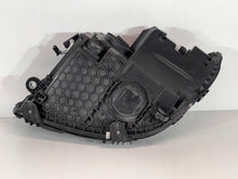 Laden Sie das Bild in den Galerie-Viewer, Frontscheinwerfer Mercedes-Benz W206 A2069064003 LED Rechts Headlight SCH4979712329je