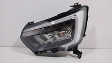 Laden Sie das Bild in den Galerie-Viewer, Frontscheinwerfer Renault Master III 260607867R 1009202516 Links Headlight SCH4984000800xh
