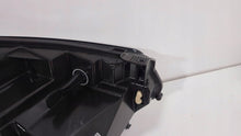 Laden Sie das Bild in den Galerie-Viewer, Frontscheinwerfer Renault Master III 260607867R 1009202516 Links Headlight SCH4984000800xh
