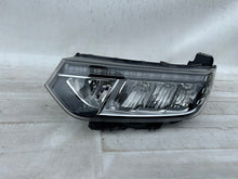 Laden Sie das Bild in den Galerie-Viewer, Frontscheinwerfer Ssangyong Tivoli 83103-35050 LED Links Scheinwerfer Headlight SCH4984116758yp