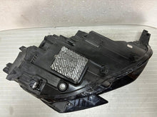 Laden Sie das Bild in den Galerie-Viewer, Frontscheinwerfer Audi A3 8Y0941033 Full LED Links Scheinwerfer Headlight SCH4985928262zg