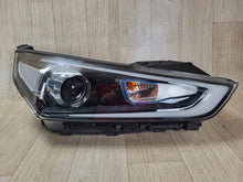 Laden Sie das Bild in den Galerie-Viewer, Frontscheinwerfer Hyundai Ioniq 92102-G2 Xenon Rechts Scheinwerfer Headlight SCH4988297521jh
