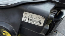 Load image into Gallery viewer, Frontscheinwerfer Ford Mondeo 7S71-13100-BP Rechts Scheinwerfer Headlight SCH4990296277gv