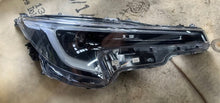 Laden Sie das Bild in den Galerie-Viewer, Frontscheinwerfer Toyota Corolla 81110-02X10 Full LED Rechts Headlight SCH4992194990ga