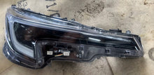 Laden Sie das Bild in den Galerie-Viewer, Frontscheinwerfer Toyota Corolla 81110-02X10 Full LED Rechts Headlight SCH4992194990ga