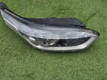 Laden Sie das Bild in den Galerie-Viewer, Frontscheinwerfer Kia Ceed 92102J7050 Rechts Scheinwerfer Headlight SCH4992593535oe