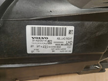 Laden Sie das Bild in den Galerie-Viewer, Frontscheinwerfer Volvo Xc70 31420014 Rechts Scheinwerfer Headlight SCH4992694910mi