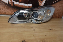 Laden Sie das Bild in den Galerie-Viewer, Frontscheinwerfer Volvo C30 31299818 Links Scheinwerfer Headlight SCH4993584981ud