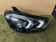 Laden Sie das Bild in den Galerie-Viewer, Frontscheinwerfer Mercedes-Benz Gle A1679069604 Rechts Scheinwerfer Headlight SCH4995557671wn