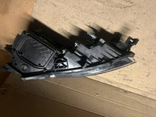 Laden Sie das Bild in den Galerie-Viewer, Frontscheinwerfer Mazda 6 20-B530B Links Scheinwerfer Headlight SCH5003785189di