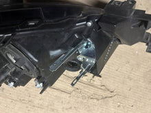 Laden Sie das Bild in den Galerie-Viewer, Frontscheinwerfer Mazda 6 20-B530B Links Scheinwerfer Headlight SCH5003785189di