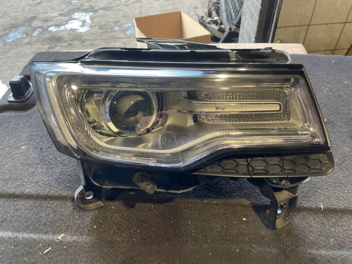 Frontscheinwerfer Jeep Grand Cherokee Wk2 68144709AG Rechts oder Links SCH5006289942jh