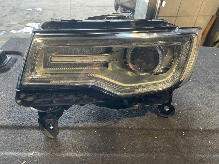 Frontscheinwerfer Jeep Grand Cherokee Wk2 68144709AG Rechts oder Links SCH5006289942jh