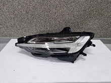 Laden Sie das Bild in den Galerie-Viewer, Frontscheinwerfer Volvo V60 S60 32314148 Links Scheinwerfer Headlight SCH5009553350dg