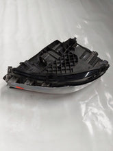 Laden Sie das Bild in den Galerie-Viewer, Frontscheinwerfer Mercedes-Benz Cla A1189063200 LED Rechts Headlight SCH5011912791ap