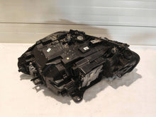 Laden Sie das Bild in den Galerie-Viewer, Frontscheinwerfer BMW 1 F40 9482808-13 Xenon Rechts Scheinwerfer Headlight SCH5023108131sz