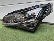 Laden Sie das Bild in den Galerie-Viewer, Frontscheinwerfer Skoda Superb III 3V1941015E Full LED Links Headlight SCH5028556929ag