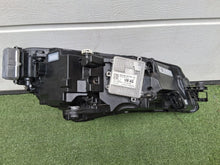 Laden Sie das Bild in den Galerie-Viewer, Frontscheinwerfer Skoda Superb III 3V1941015E Full LED Links Headlight SCH5028556929ag