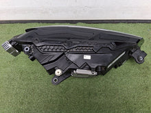 Laden Sie das Bild in den Galerie-Viewer, Frontscheinwerfer Skoda Superb III 3V1941015E Full LED Links Headlight SCH5028556929ag