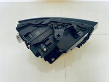 Laden Sie das Bild in den Galerie-Viewer, Frontscheinwerfer Audi Q2 81A941011 LED Links Scheinwerfer Headlight SCH5033434678jv