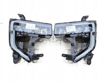 Laden Sie das Bild in den Galerie-Viewer, Frontscheinwerfer Renault Master I 260106174R 260609073R Ein Satz Headlight SCH5040397011yi