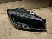 Laden Sie das Bild in den Galerie-Viewer, Frontscheinwerfer Skoda Superb 3V1941016A 1ZS011939 Rechts Headlight SCH5042709447zw