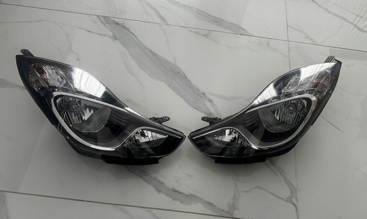 Frontscheinwerfer Hyundai Ix20 921011K000 DY107220453 Ein Satz Headlight SCH5043624873km