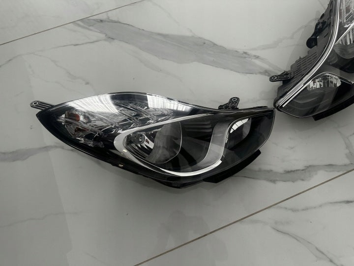 Frontscheinwerfer Hyundai Ix20 921011K000 DY107220453 Ein Satz Headlight SCH5043624873km