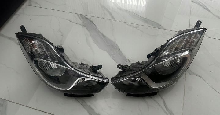 Frontscheinwerfer Hyundai Ix20 921011K000 DY107220453 Ein Satz Headlight SCH5043624873km