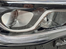 Laden Sie das Bild in den Galerie-Viewer, Frontscheinwerfer Mercedes-Benz Gla H247 A2479063605 LED Rechts Headlight SCH5045346154kt
