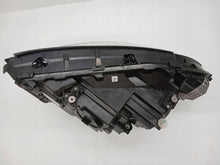 Laden Sie das Bild in den Galerie-Viewer, Frontscheinwerfer Mercedes-Benz Gla H247 A2479063605 LED Rechts Headlight SCH5045346154kt