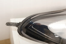Laden Sie das Bild in den Galerie-Viewer, Frontscheinwerfer Opel Corsa E 39108227 Rechts Scheinwerfer Headlight SCH5060257537mq