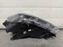 Laden Sie das Bild in den Galerie-Viewer, Frontscheinwerfer Seat Ibiza I 6F1941016B Rechts Scheinwerfer Headlight SCH5061001537xa