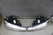 Load image into Gallery viewer, Frontscheinwerfer BMW 3 F30 F31 7471305 7471306 LED Rechts oder Links SCH5061029446zp