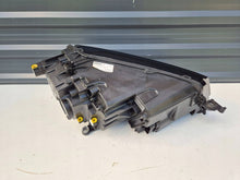 Laden Sie das Bild in den Galerie-Viewer, Frontscheinwerfer Skoda Karoq 57B941015D Links Scheinwerfer Headlight SCH5064802802km