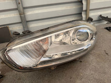 Laden Sie das Bild in den Galerie-Viewer, Frontscheinwerfer Ford Fiesta I C1BB-13W030 Links Scheinwerfer Headlight SCH5075594134nb