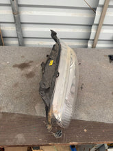 Laden Sie das Bild in den Galerie-Viewer, Frontscheinwerfer Ford Fiesta I C1BB-13W030 Links Scheinwerfer Headlight SCH5075594134nb