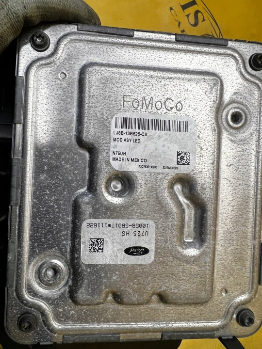 Frontscheinwerfer Ford I M2DB-13E014-AJ M2DB-13E015-AJ Ein Satz Headlight SCH5078006890kz