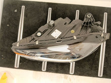 Laden Sie das Bild in den Galerie-Viewer, Frontscheinwerfer Mercedes-Benz A2149066102 Links Scheinwerfer Headlight SCH5078149993qh
