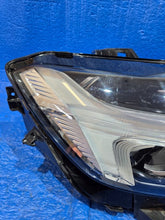 Laden Sie das Bild in den Galerie-Viewer, Frontscheinwerfer Volvo Xc60 II 32404710 LED Rechts Scheinwerfer Headlight SCH5081049188kr