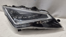 Laden Sie das Bild in den Galerie-Viewer, Frontscheinwerfer Seat Leon 5F1941008B Rechts Scheinwerfer Headlight SCH5082861254bg