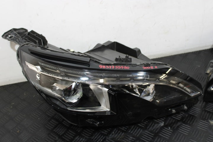 Frontscheinwerfer Peugeot 3008 9837759580 9837759780 LED Ein Satz Headlight SCH5084884698gi