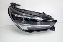 Laden Sie das Bild in den Galerie-Viewer, Frontscheinwerfer Opel Corsa F 39162654 Rechts Scheinwerfer Headlight SCH5085606561bi